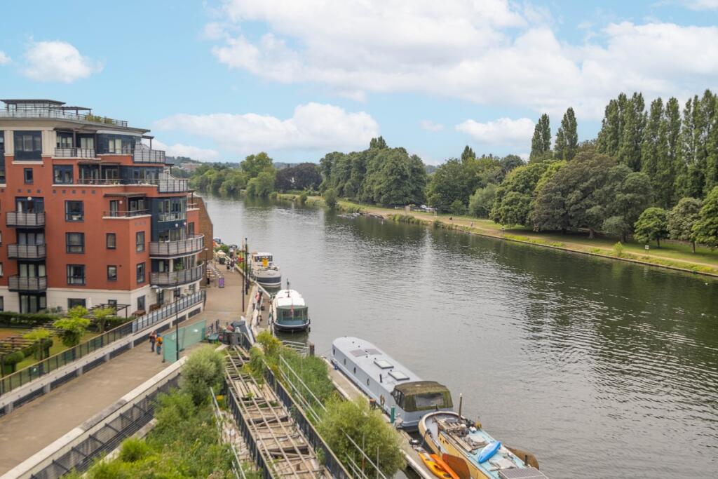 81-stephens-house...