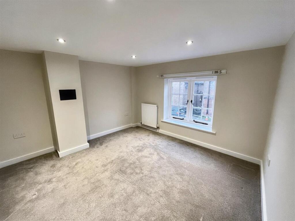 Bedroom 2 Aspect 1