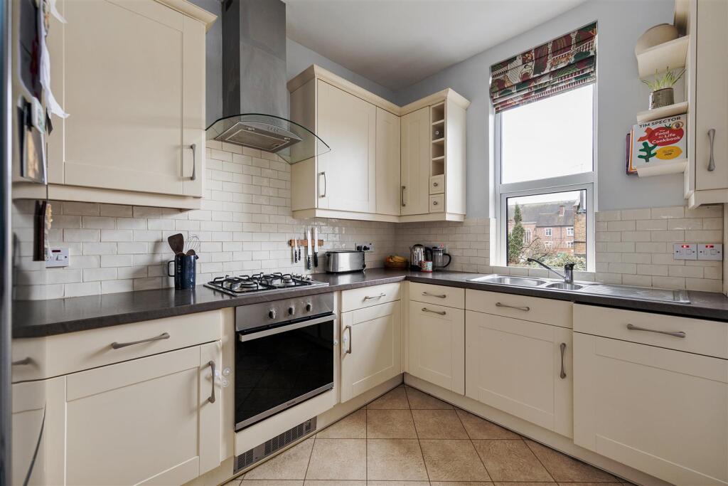 Spratt Hall Road E11