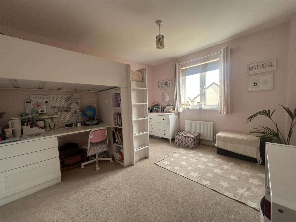 Scott Close, Northampton