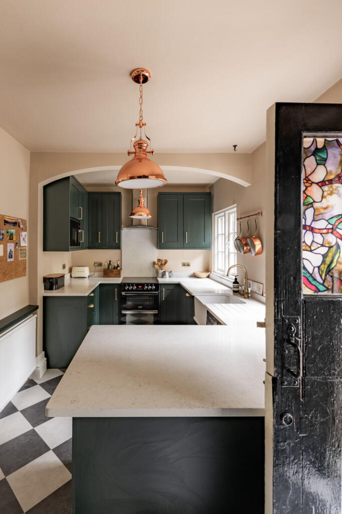 306831 - North Lodge Wirral 10.jpg