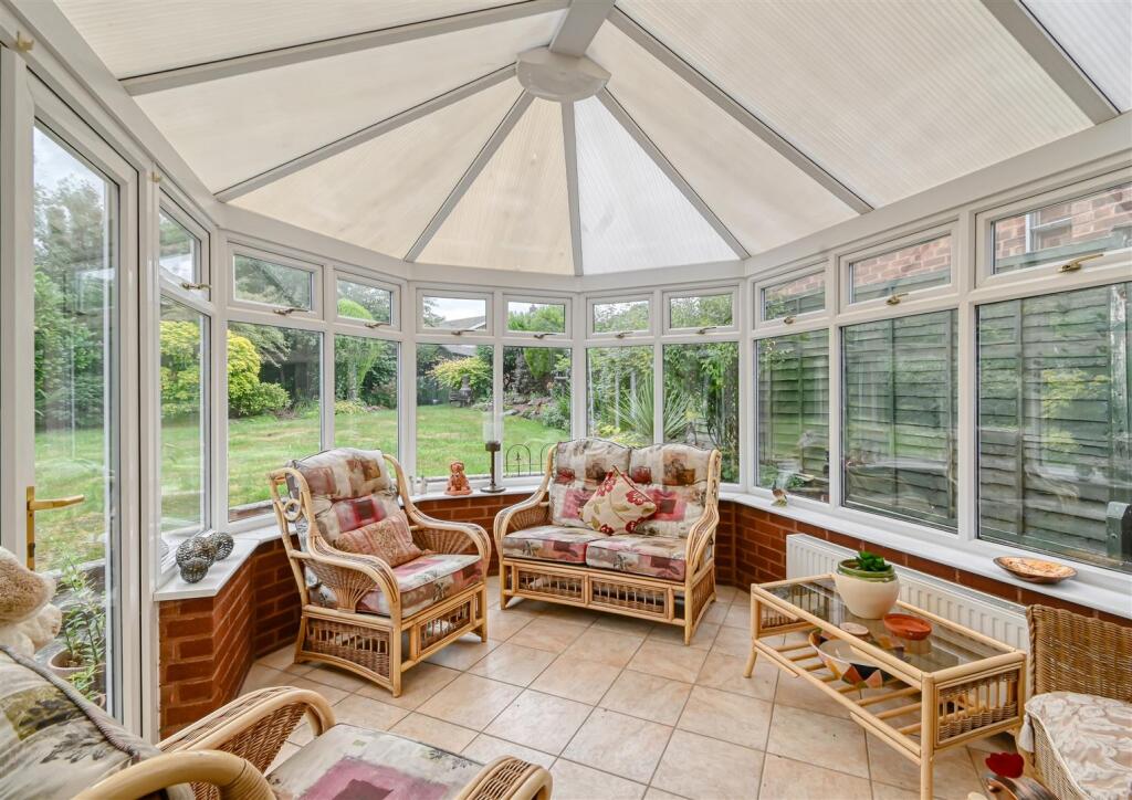 12 Rosemount Gardens-15.jpg