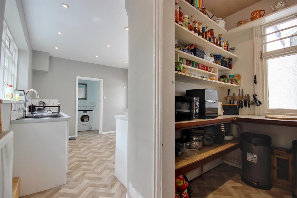 Anlaby Road (14).jpg