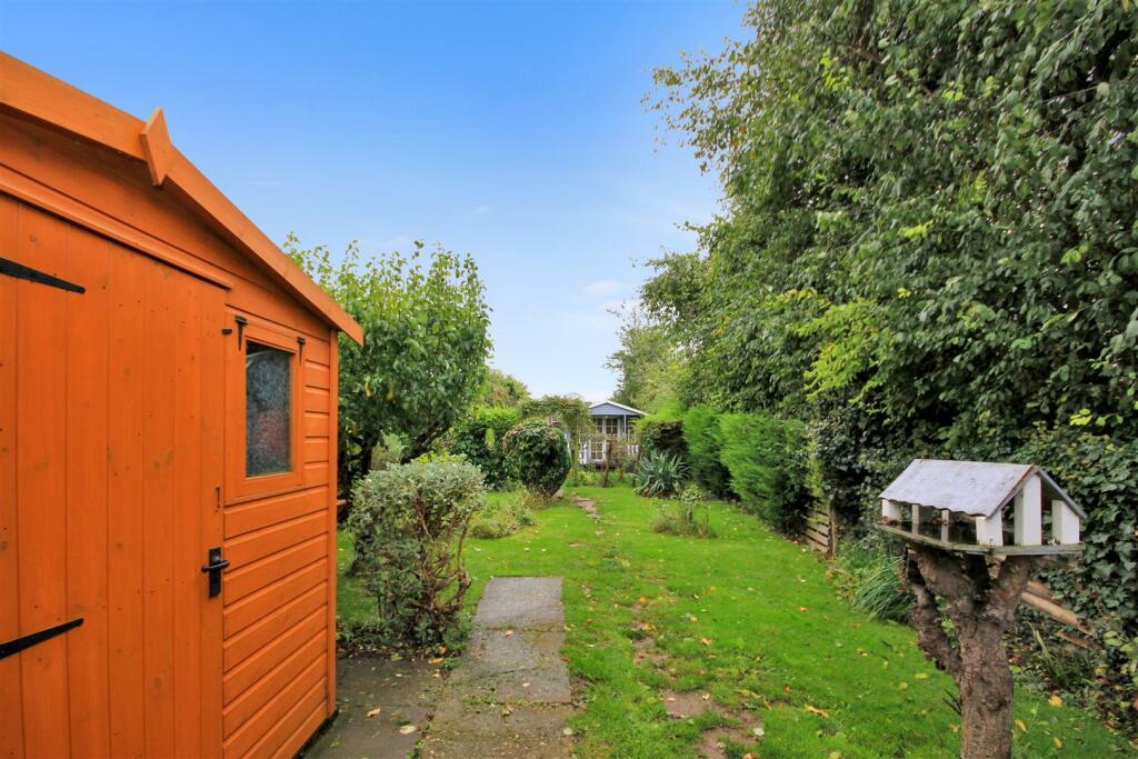 Garden1.JPG