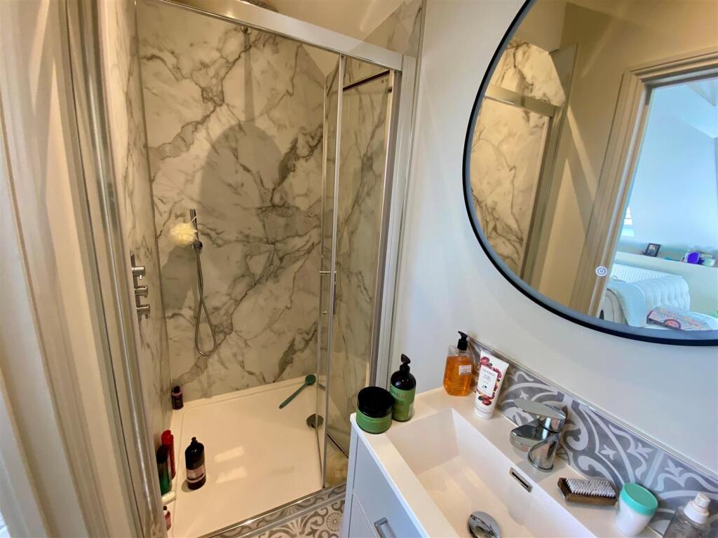 en suite.jpg