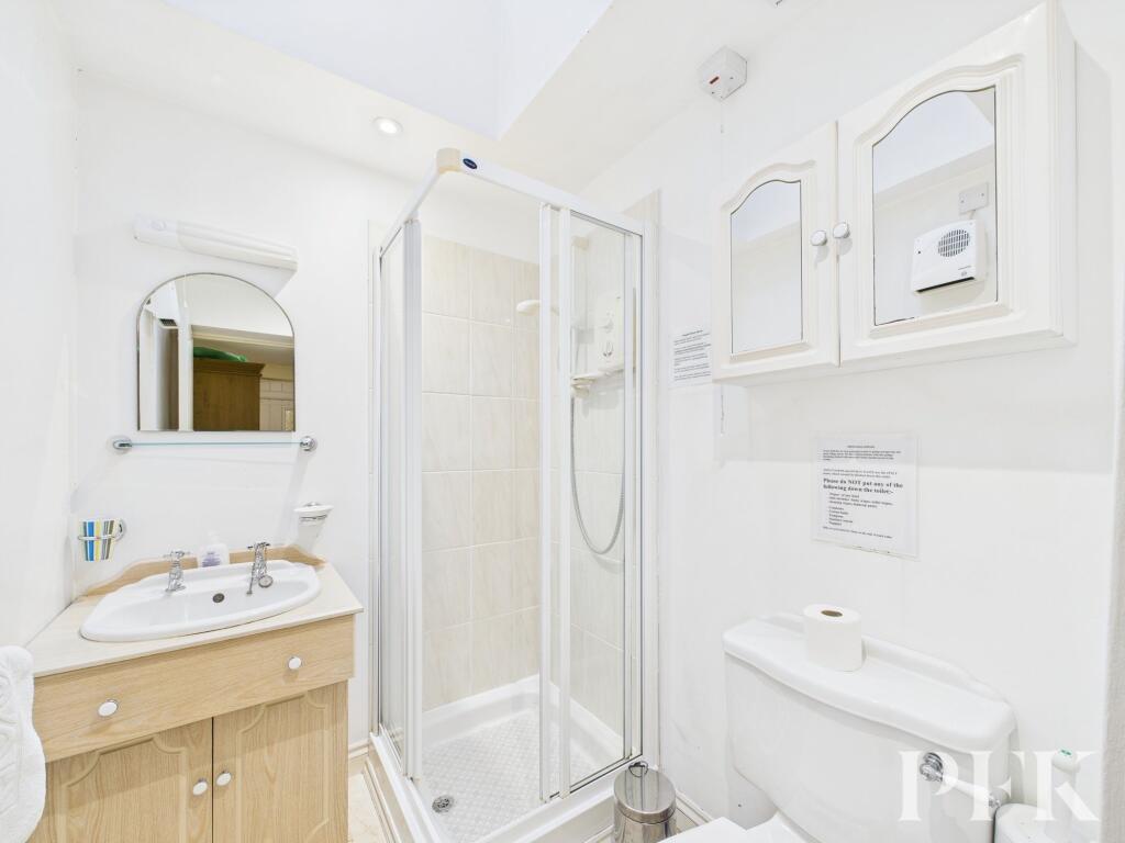 En Suite Shower Room