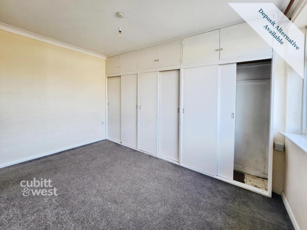 39 Ashurst Way - 5