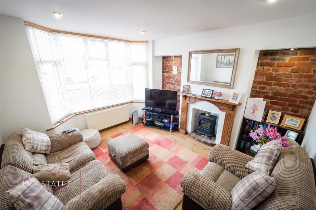 28 Warren Road-9.jpg