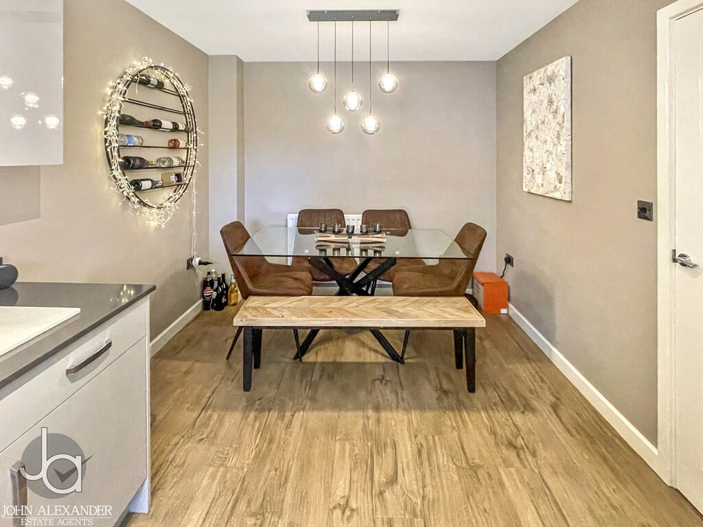 20251128_10482834...