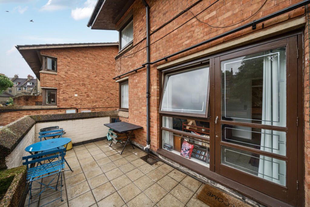 1299047-2-6835cfc...