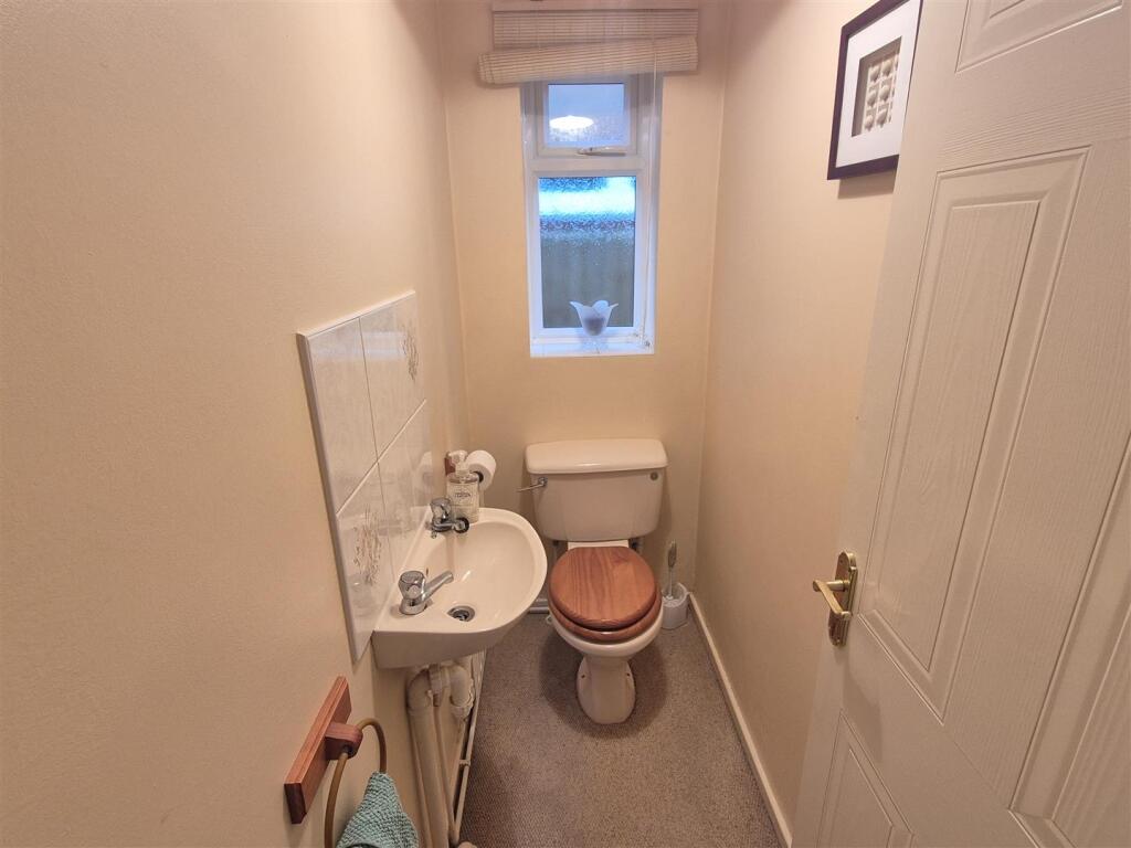 Guest Cloakroom