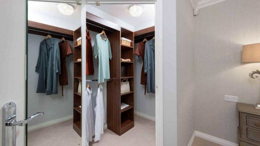 Ex Walk-in Wardrobe