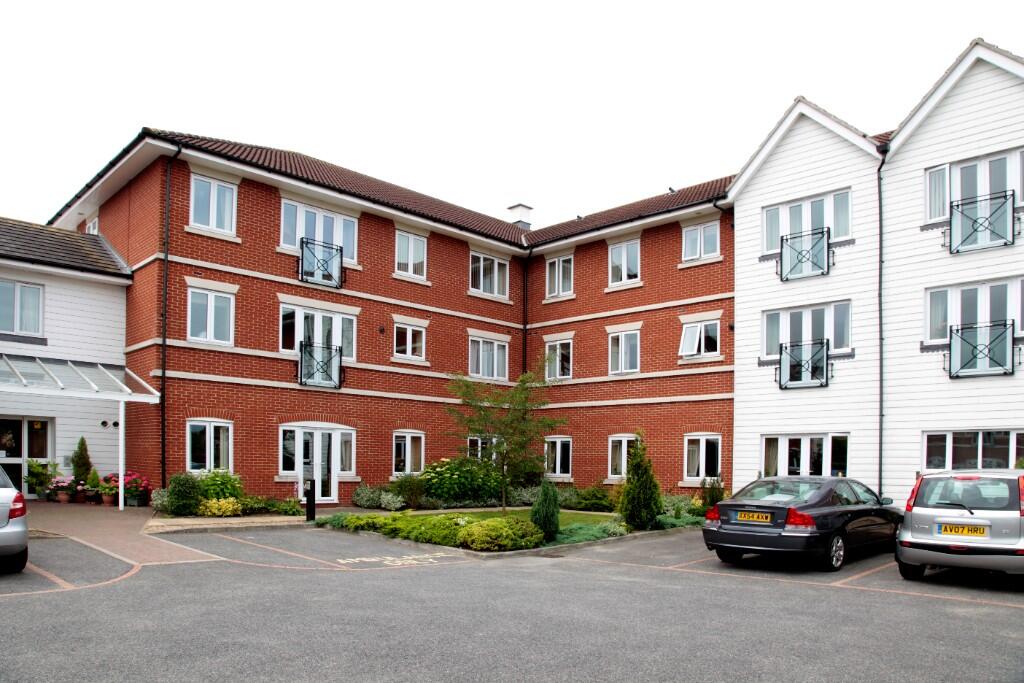 Gressland Court