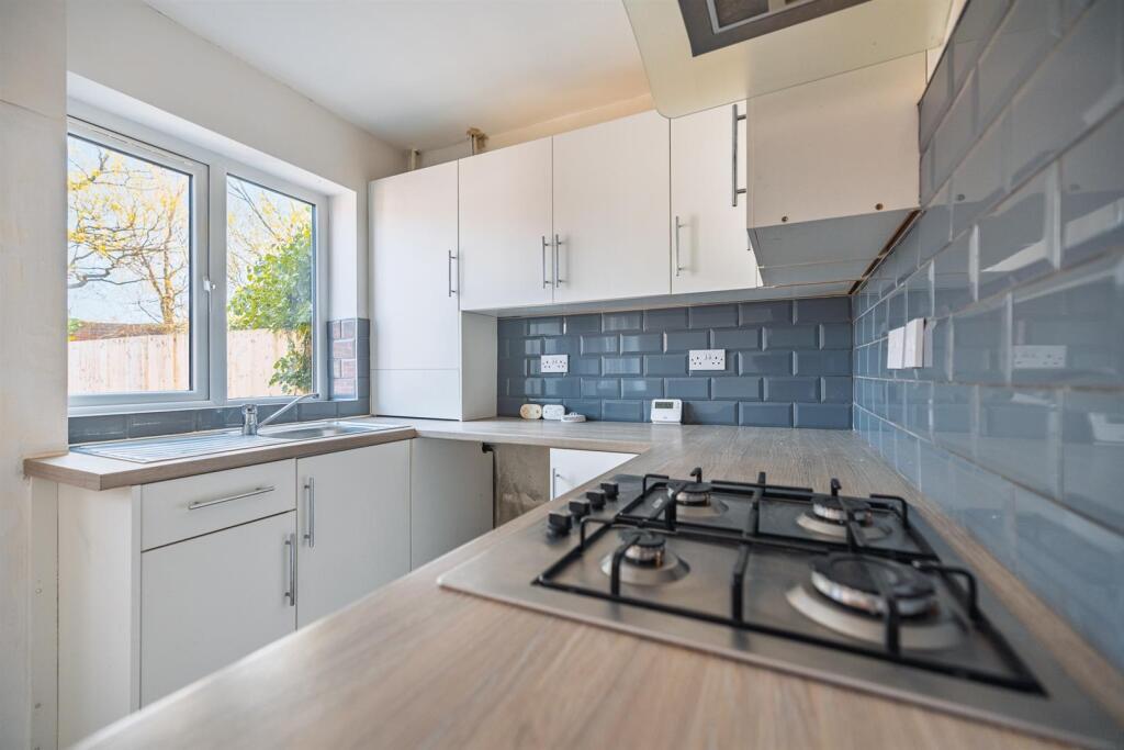 9 Churchill Way-12.jpg