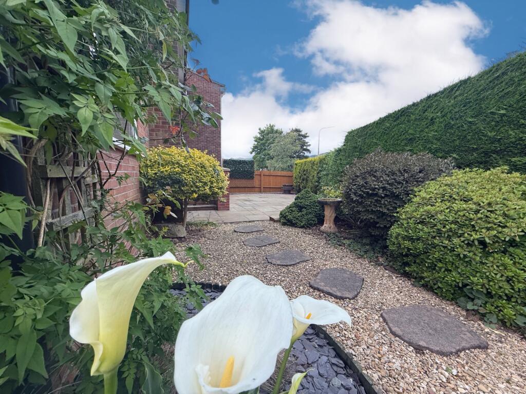 6A850632-B52B-4D73-AB00-F4F4709908C2