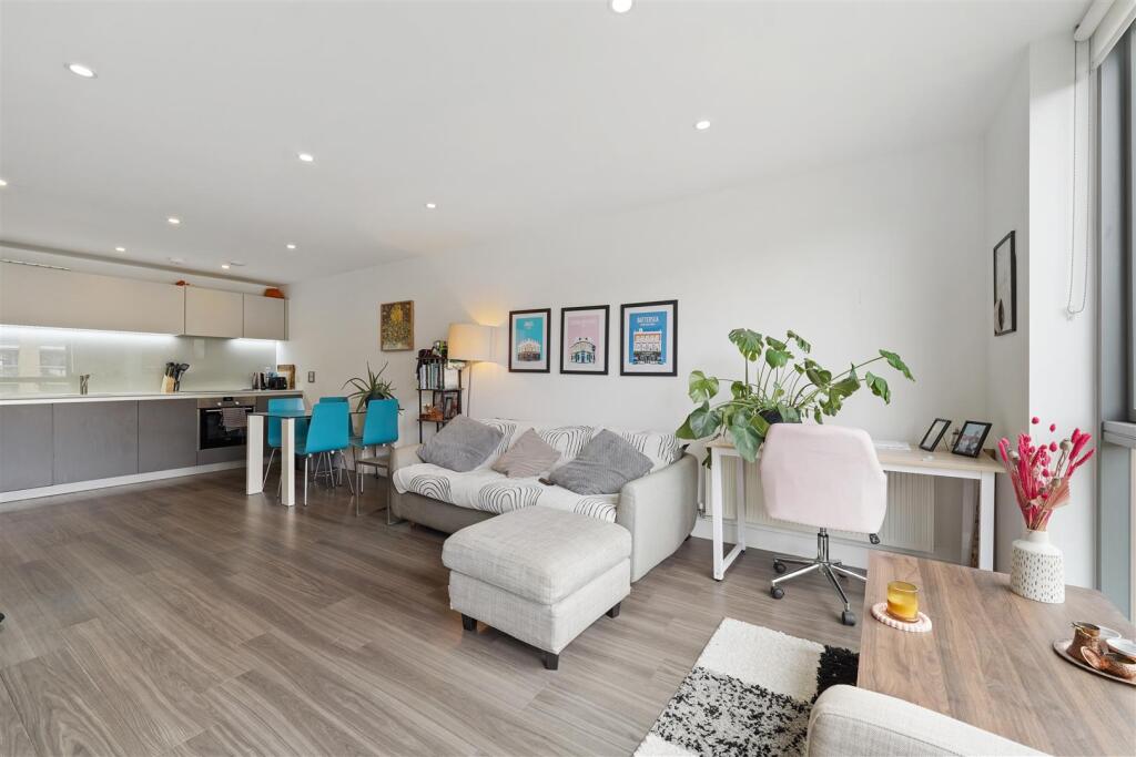 03-82e8JUS01673 (1).JPG