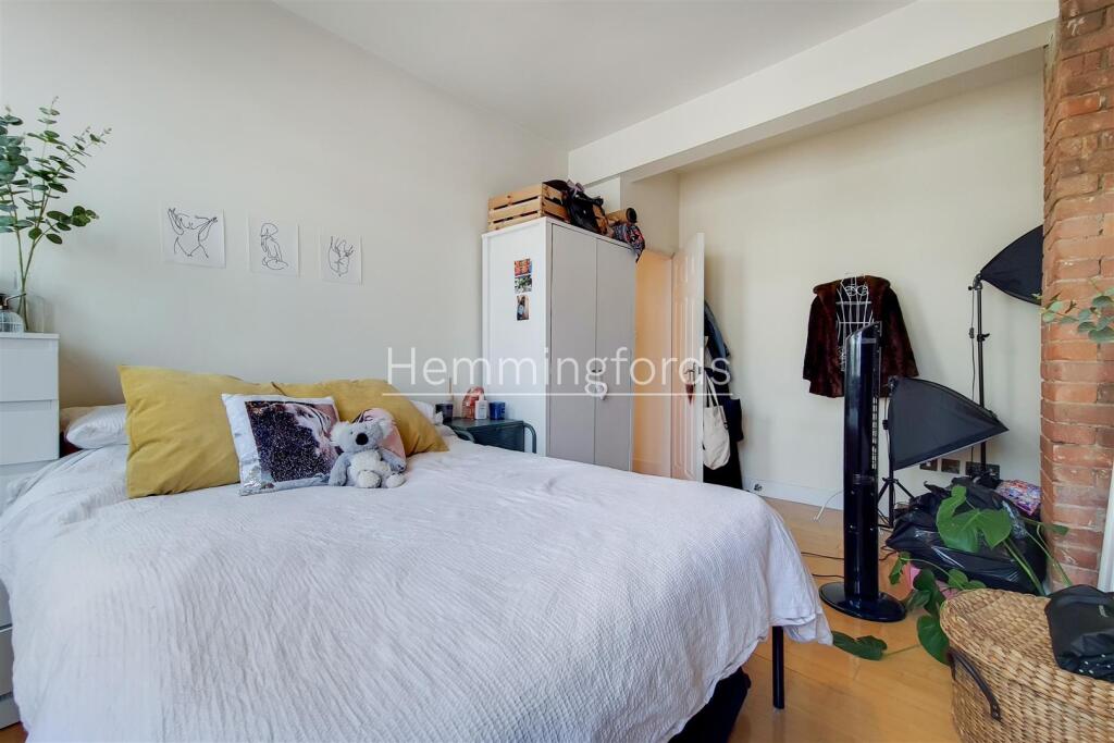3_Main Bedroom-0.jpg