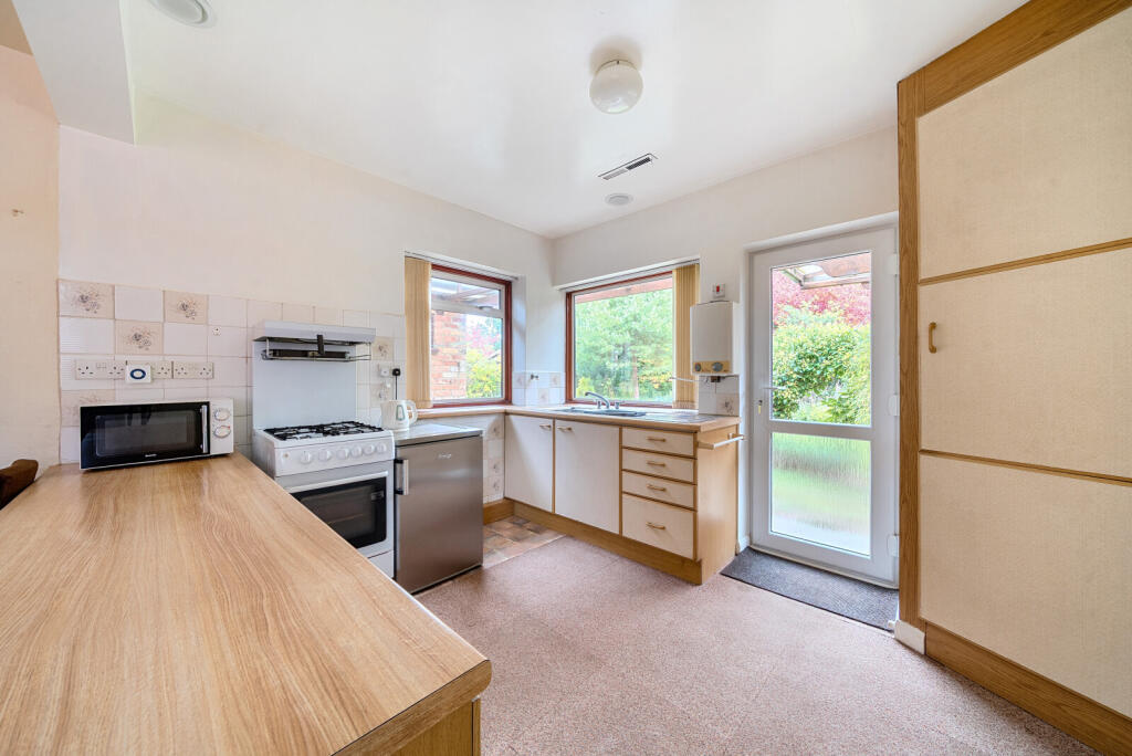 1364649-8-68ee1ee...