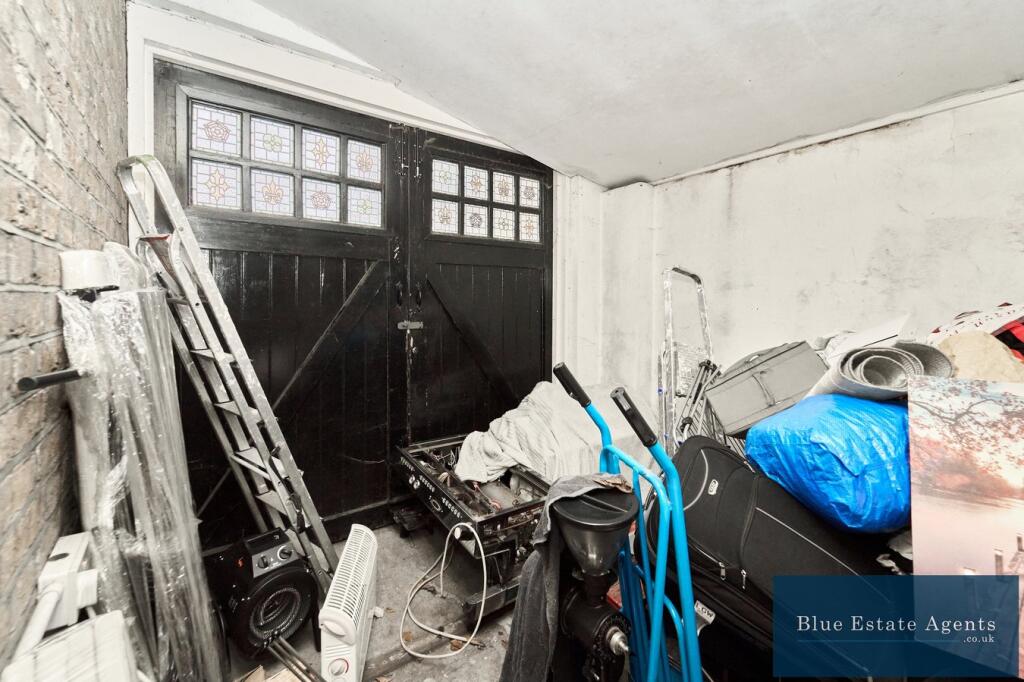 Side Garage Internal