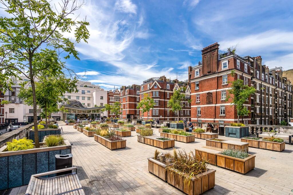 Brown Hart Gardens
