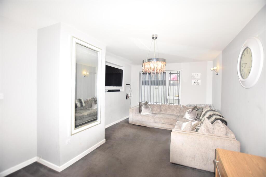 Front Room .jpg