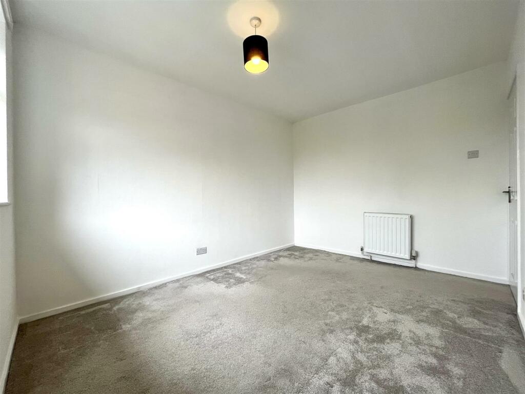 Bedroom 2 Aspect 2