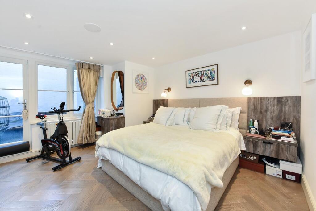 35 York House (11).JPG