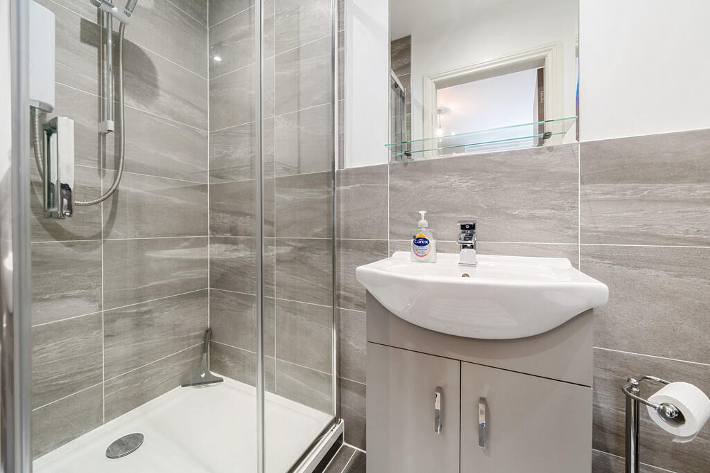 En Suite Shower R...