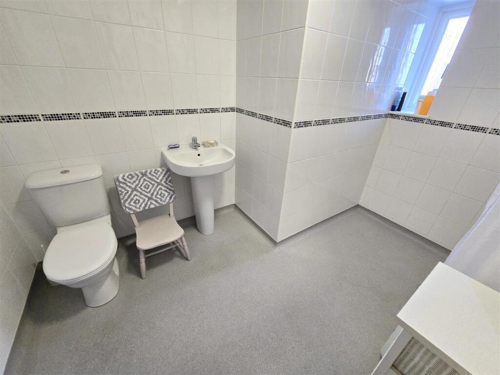 Ground Floor Bathroom