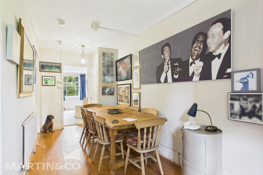 CAM01953G0-PR0106...