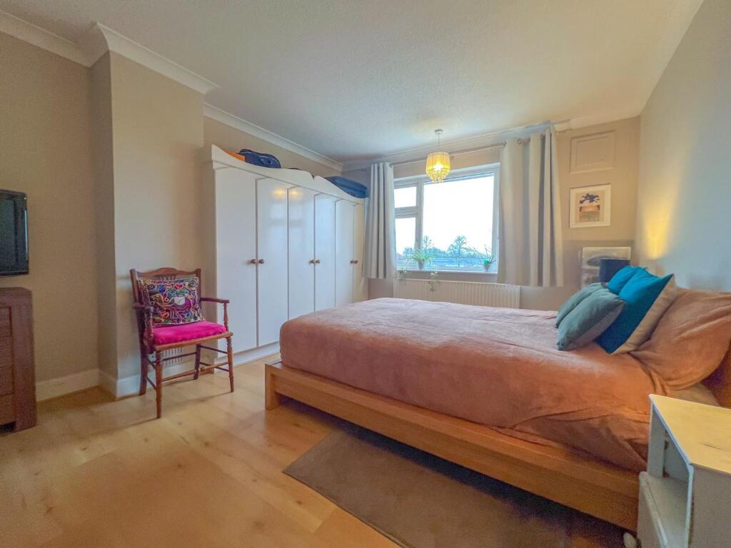 Briars Close - Image-21.jpg