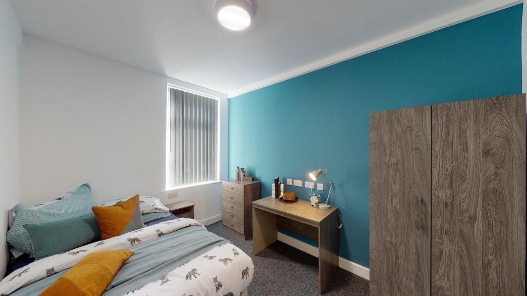 FalmouthSt17-bedroom2a-1800.jpg
