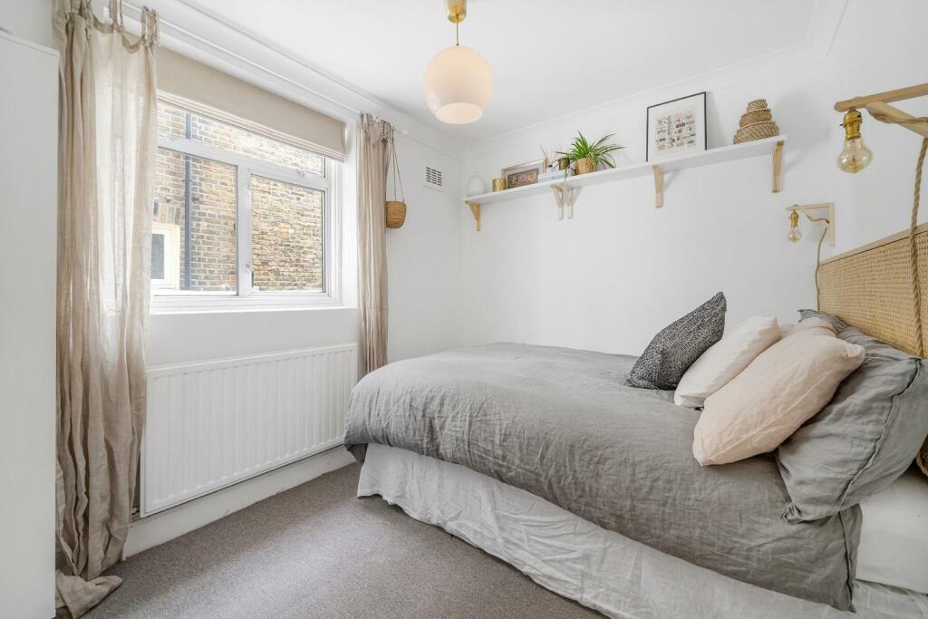 Bedroom 3.jpg