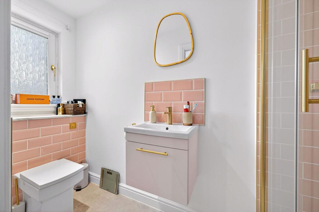 Bedroom One En-suite