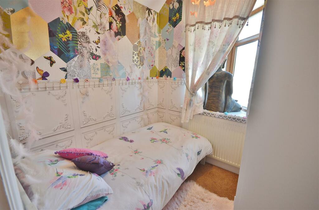 BEDROOM FIVE