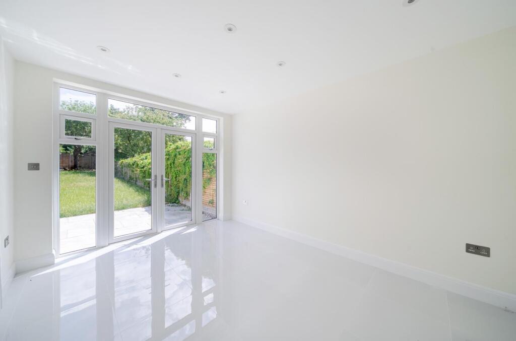 Davidson Frost-Wellings, DFW, Woodcroft Avenue, Li