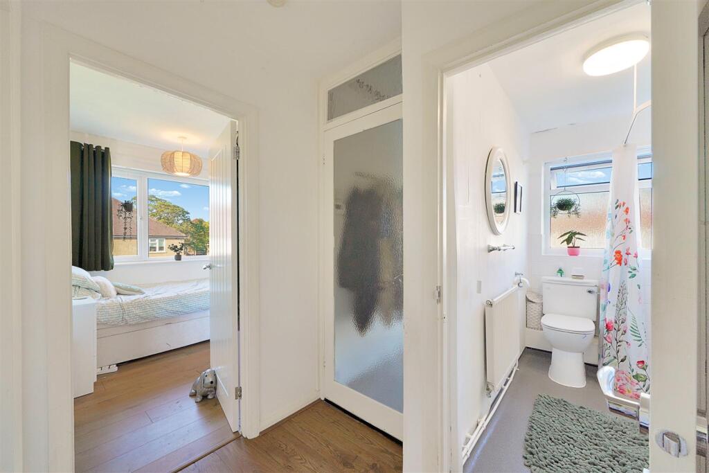 2 Well Close - li7YsfZDFunj49fPVoGI.jpg