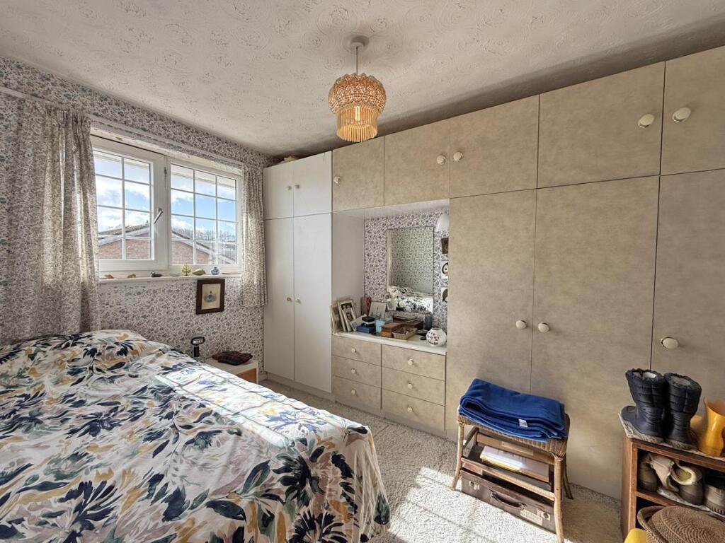 Rigdale Close 17 - Bed 2.jpg