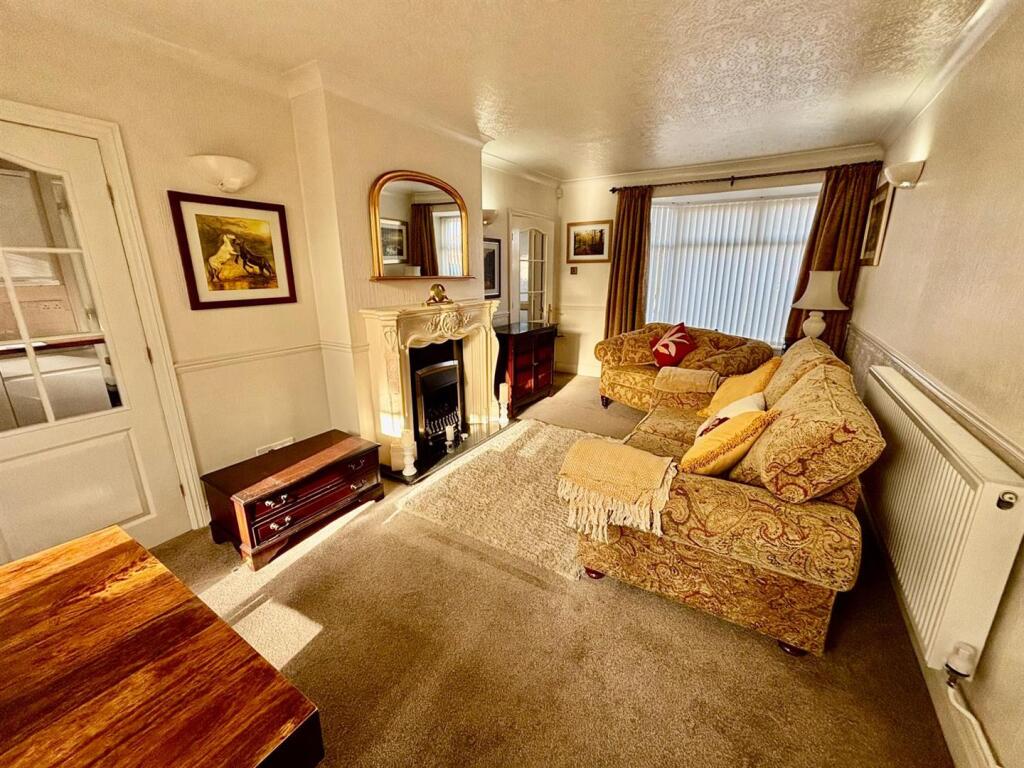Living Room: