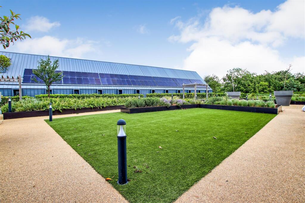 Gardens 6.jpg