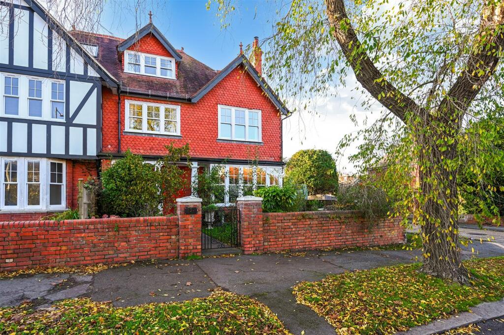 43A SUTHERLAND AVENUE - TN93QL (47).jpg