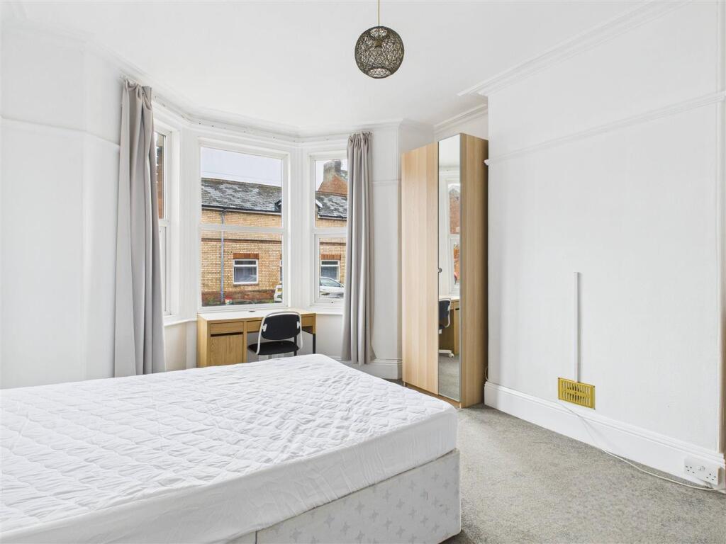 10 St Johns Road - 10.jpg
