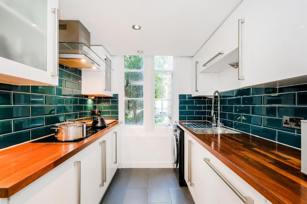 10 Clock Tower-3_web.jpg