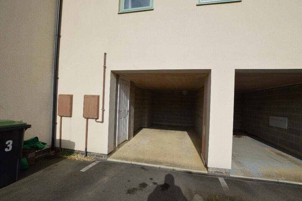 Covered Car Port