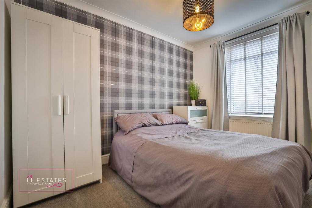 Bedroom 2.jpg