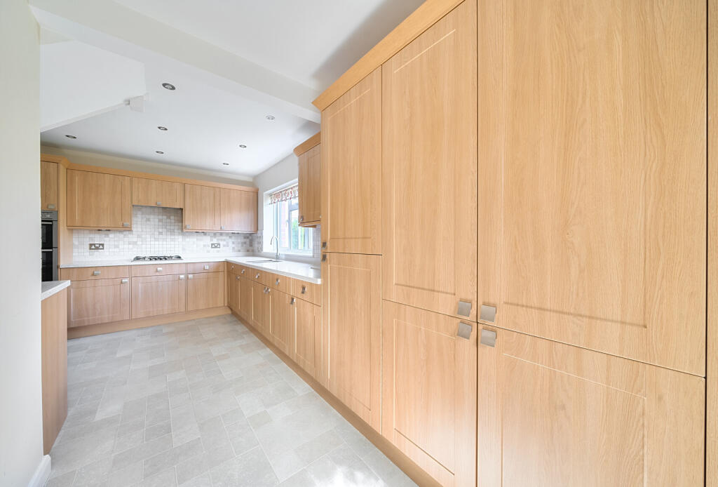 1300333-7-68374f4...