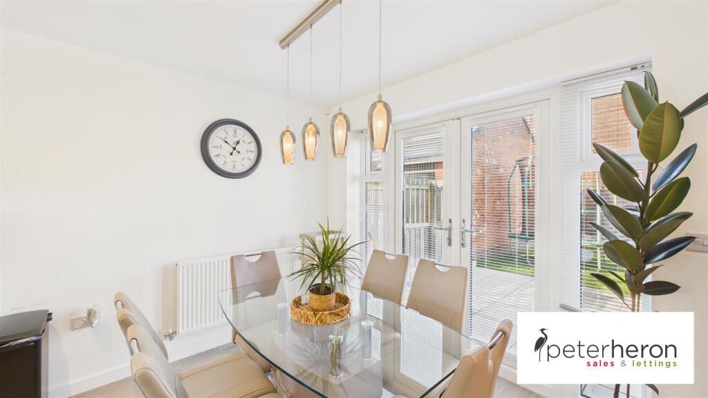Open Plan Kitching &amp; Living Area