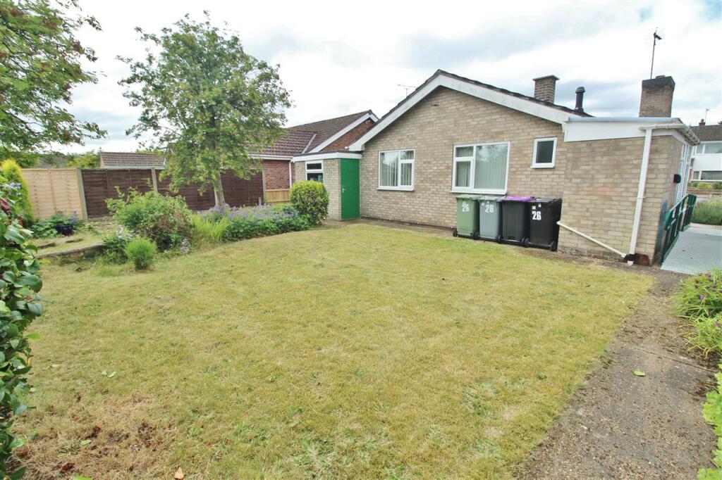 REAR GARDEN -