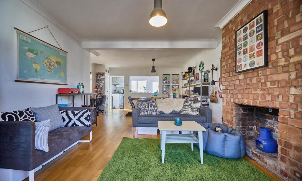 Front Living/Dining Room