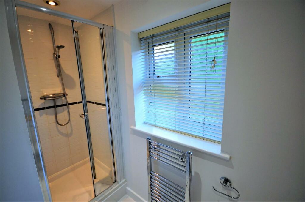 En-Suite Shower